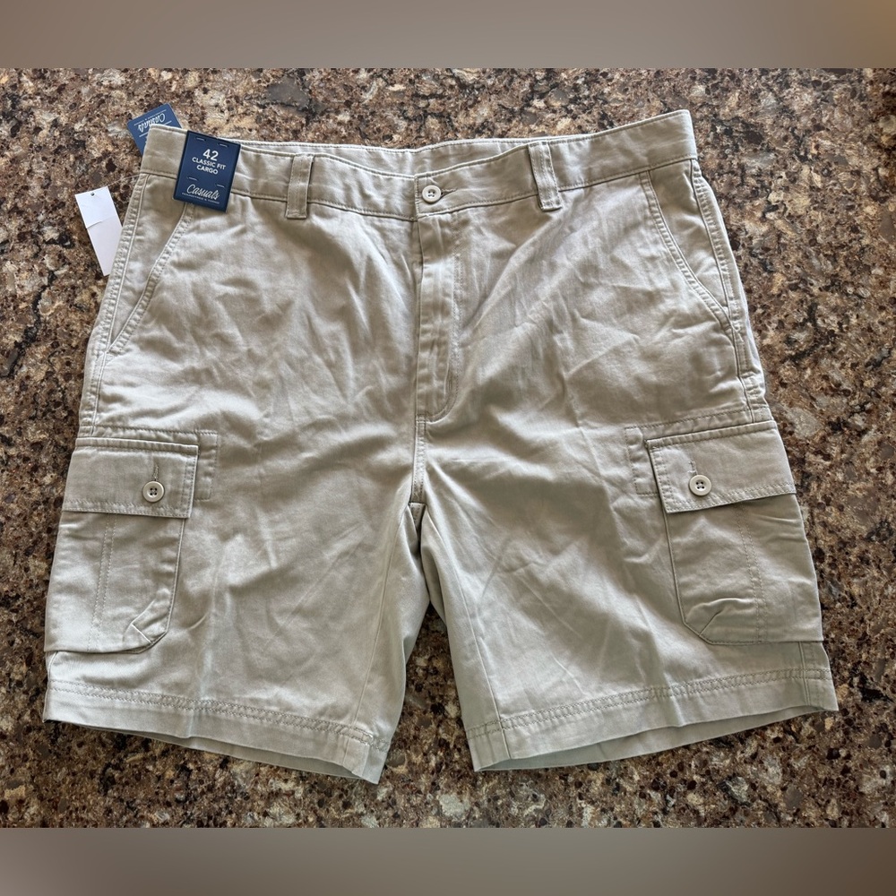 Roundtree & Yorke Tan Cargo Shorts Relaxed Fit NWT